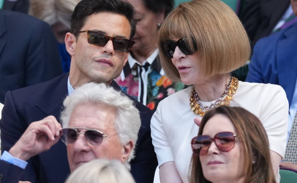 Rami Malek y Anna Wintour estuvieron compartiendo durante la final del torneo. Foto: AP.