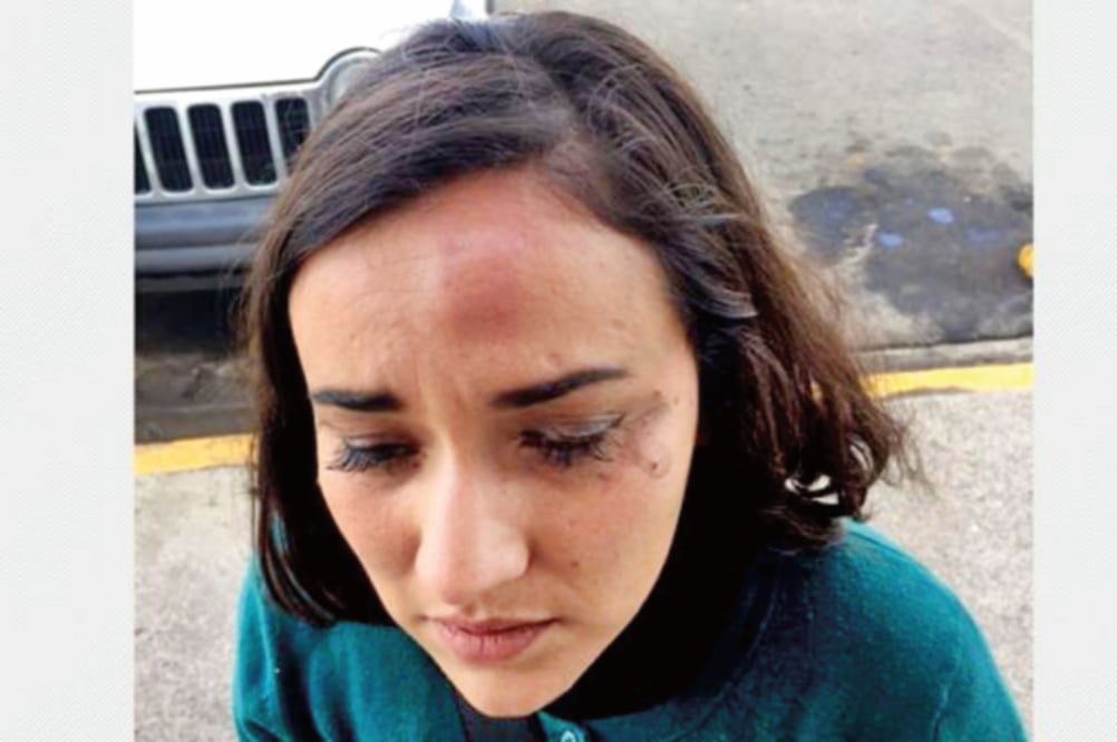 Ataque. La periodista Laura Sánchez Ley y otros tres comunicadores fueron agredidos por elementos de la Gendarmería en una planta de Pemex. (ARCHIVO EL UNIVERSAL)