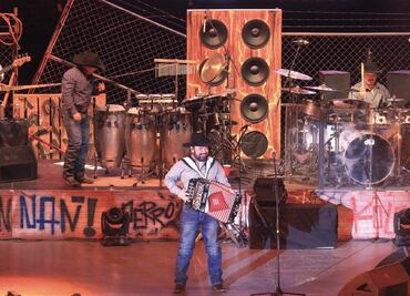 Intocable, cantará ante el público sin desvelarse