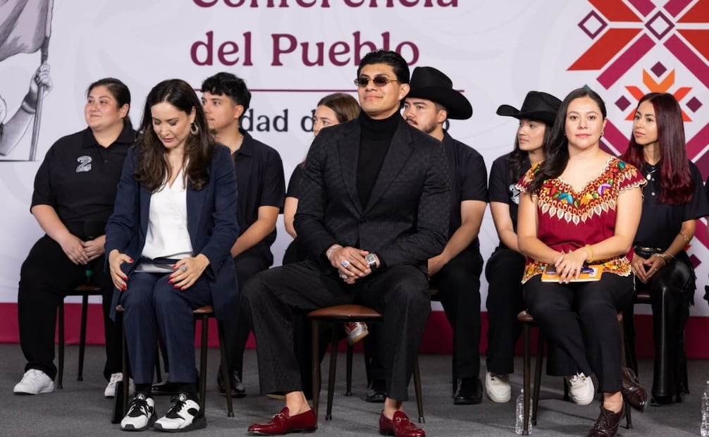 Conferencia mañanera de la presidenta Claudia Sheinbaum Pardo desde Palacio Nacional, con presencia del cantante Armando Toledo Rosas, “El Bogueto”. Foto Hugo Salvador/El Universal