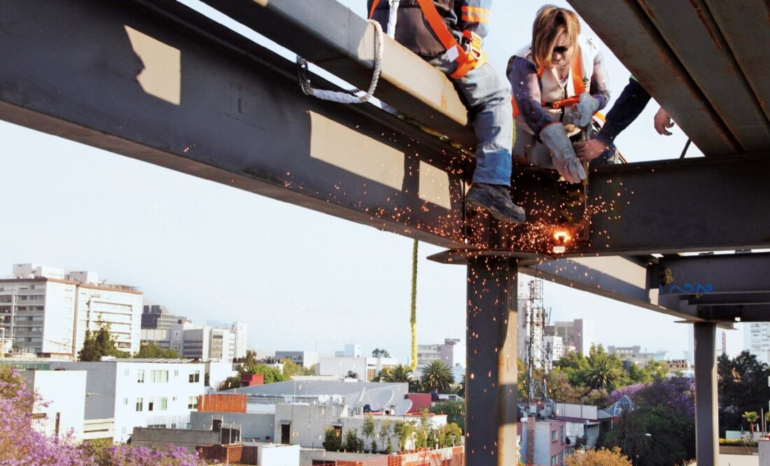 Encabeza Xóchitl Gálvez demolición de edificio
