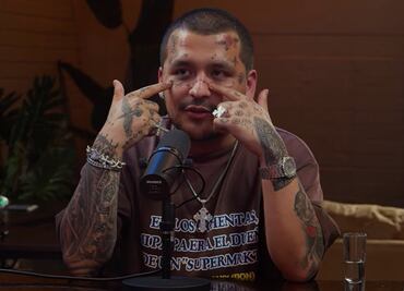 Christian Nodal sufre con las inyecciones que le ponen para borrarse los tatuajes del rostro: "es muy doloroso"