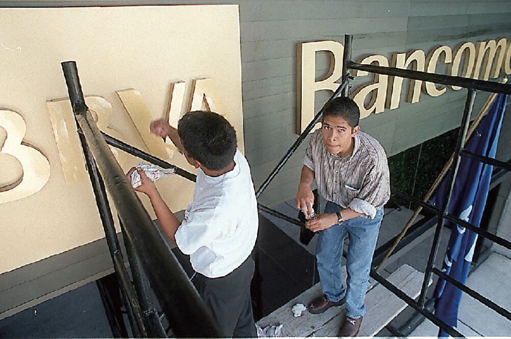 BBVA Bancomer gastó 2 mil 500 mdp en remodelaciones durante 2015 (ARCHIVO EL UNIVERSAL)
