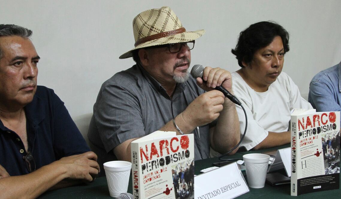 Javier Valdez cuando presentaba su último libro en Acapulco. (FOTO: AP)