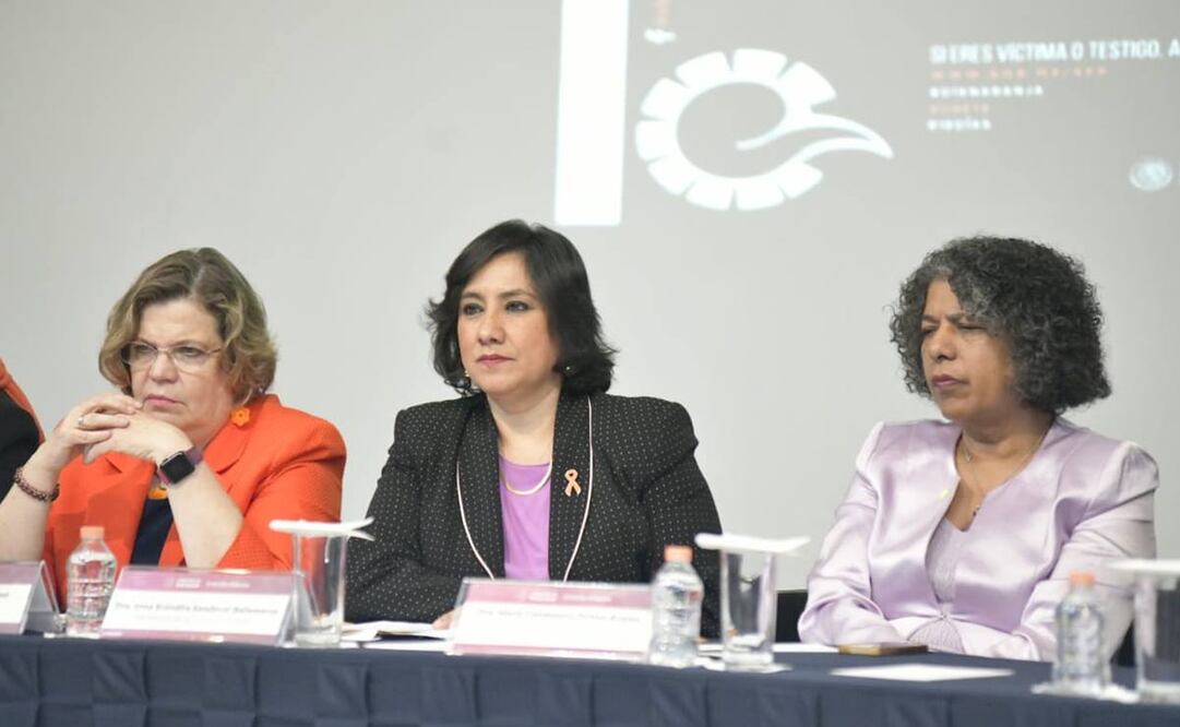 La titular de la SFP, Irma Eréndira Sandoval, presenta protocolo para prevenir la violencia de género (Foto: Secretaría de la Función Pública)