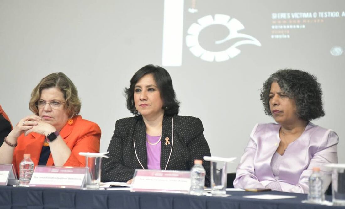 La titular de la SFP, Irma Eréndira Sandoval, presenta protocolo para prevenir la violencia de género (Foto: Secretaría de la Función Pública)