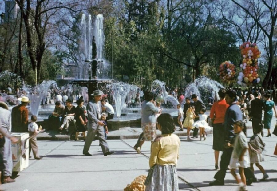 Diciembre, la época en que la Alameda se llenaba de tradicionales globeros