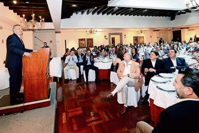 Con reunión, Beltrones busca unidad en el PRI