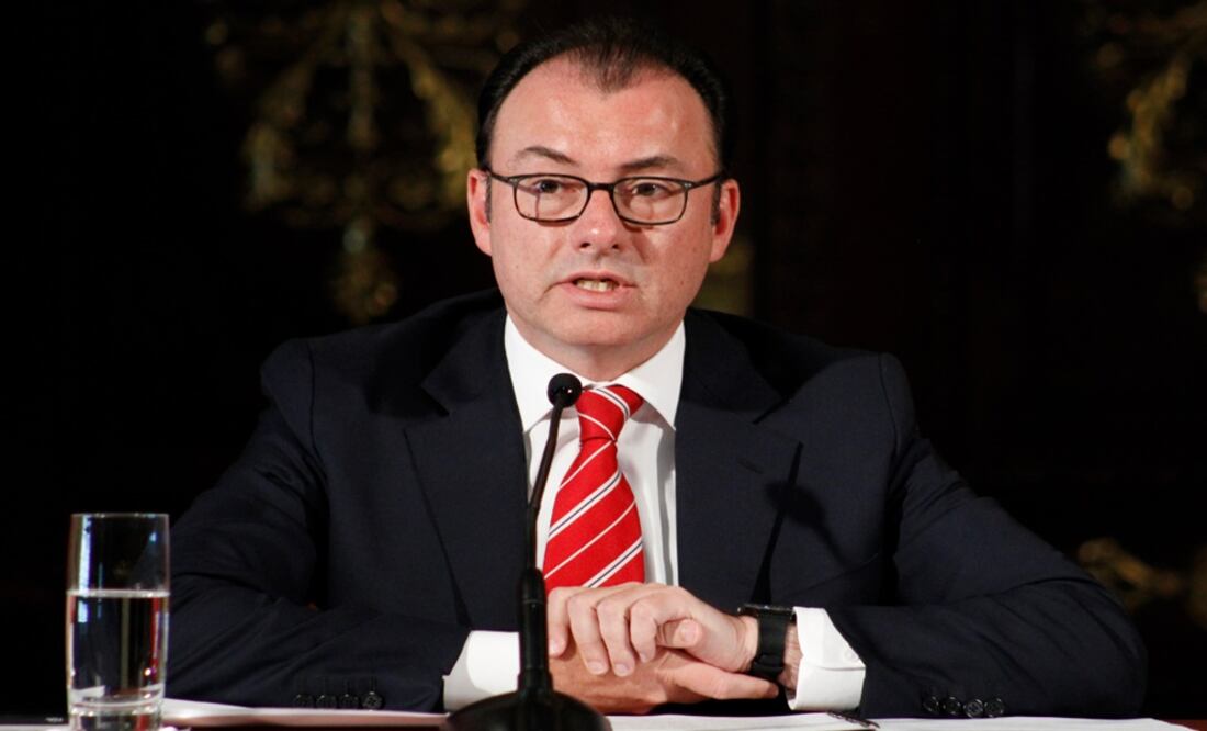 Se reúne Videgaray con banqueros