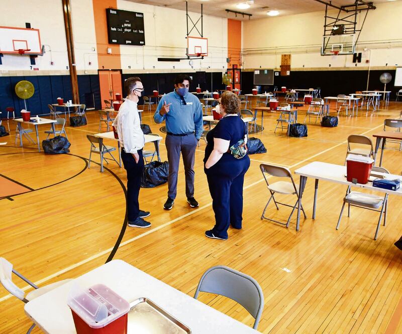 Centro de vacunación contra la viruela del mono, en NY. Estados Unidos afirma disponer de 300 mil vacunas contra esa enfermedad. Foto: Kena Betancur/AFP