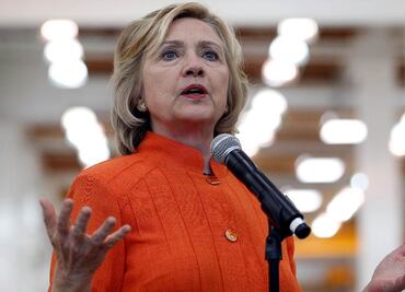 Borran servidor de correo de Hillary, afirma abogado