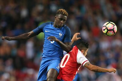 Francia anuncia su lista mundialista