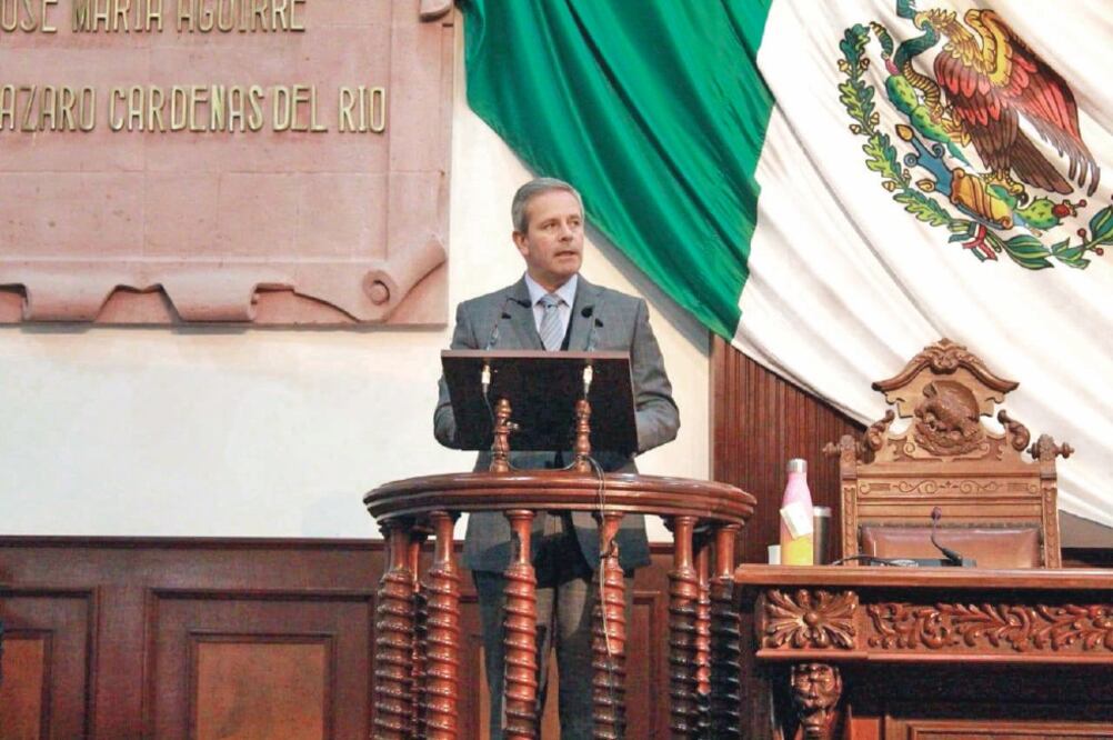 El diputado Marcelo Torres Cofiño, presidente de la Junta de Gobierno del Congreso local, lamentó la solicitud del gobierno.