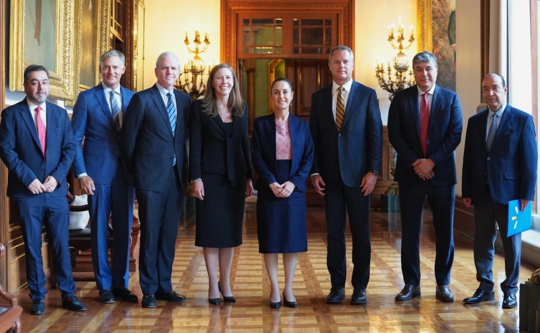 Reunión de Claudia Shainbaum y Doug McMillon, presidente y director ejecutivo de Walmart Inc., y su equipo Palacio Nacional. (05/08/2025) Foto: X (@Claudiashein)