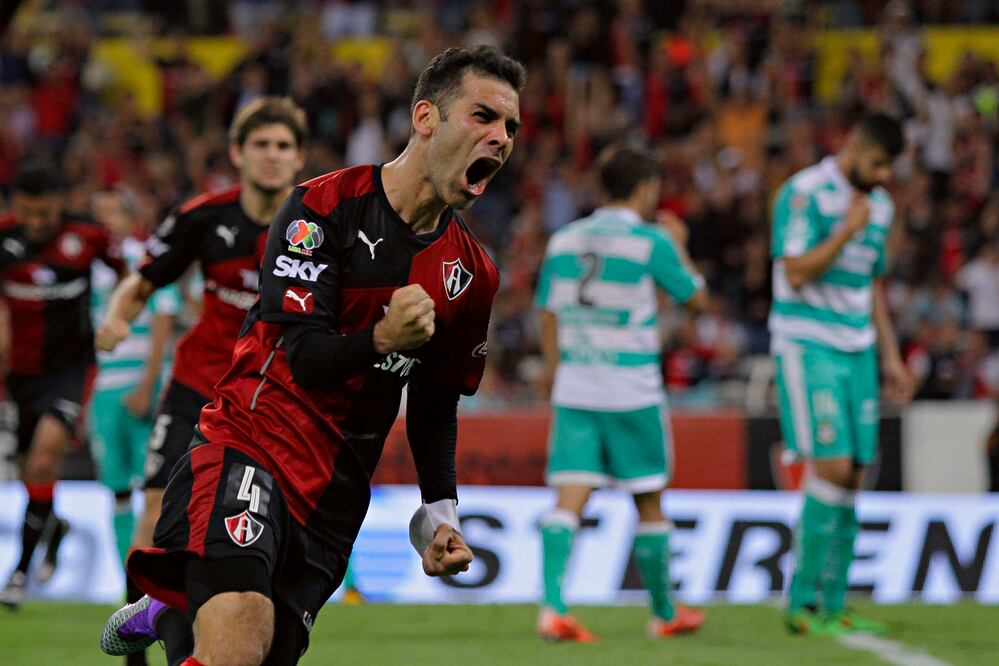 Imago7. Rafa Márquez festeja un gol con Atlas