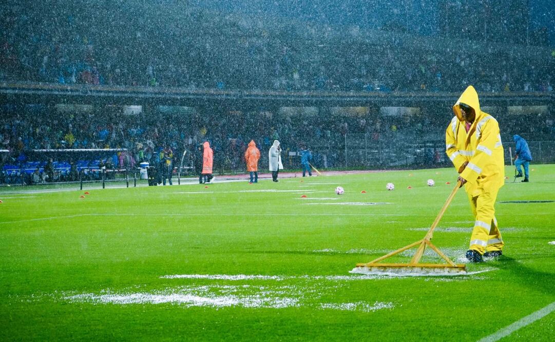 Liga MX retrasa arranque del Pumas vs Chivas por cuestiones climatológicas / Foto: Imago7