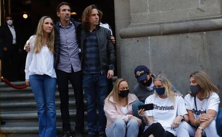 "Justicia, justicia", exigen libertad de Alejandra Cuevas afuera de la Corte