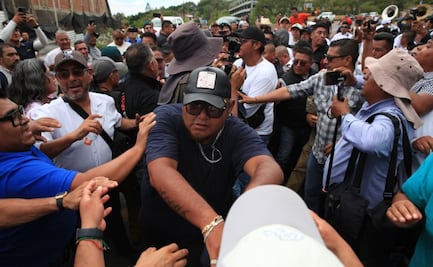Ante visita de Sheinbaum, sección 22 de la CNTE protesta en Oaxaca; "aún hay demandas históricas sin respuesta", acusan