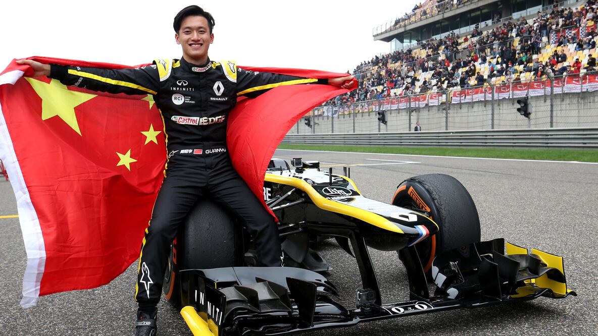 F1 tendrá a su primer piloto chino en la historia; Guanyu Zhou firma con Alfa Romeo
