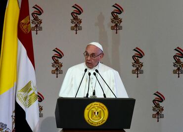 "Ninguna violencia puede ser perpetrada en nombre de Dios": Francisco en Egipto