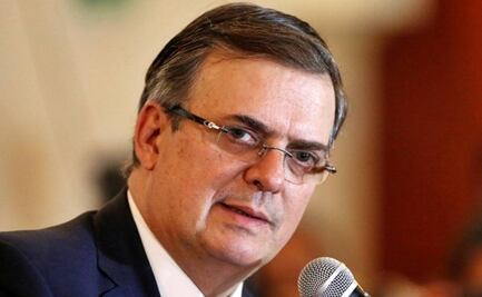 Ebrard presume los logros culturales... pero del gobierno de Felipe Calderón