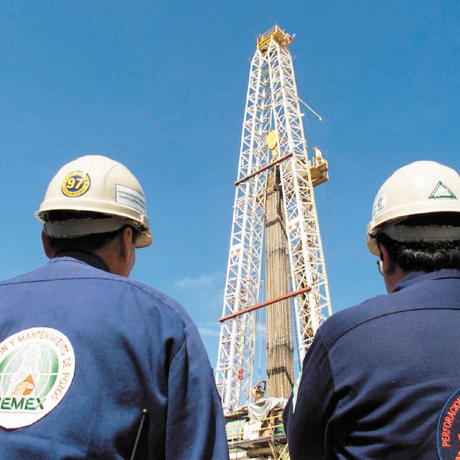 Pemex enfocará su nueva estrategia en aguas someras, pues explica que es el área en la que tiene mayor experiencia e infraestructura. ARCHIVO EL UNIVERSAL