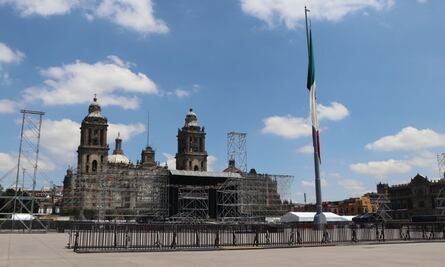 ¡Reservaciones agotadas! Balcones y terrazas del Zócalo reportan lleno total para concierto de Grupo Firme