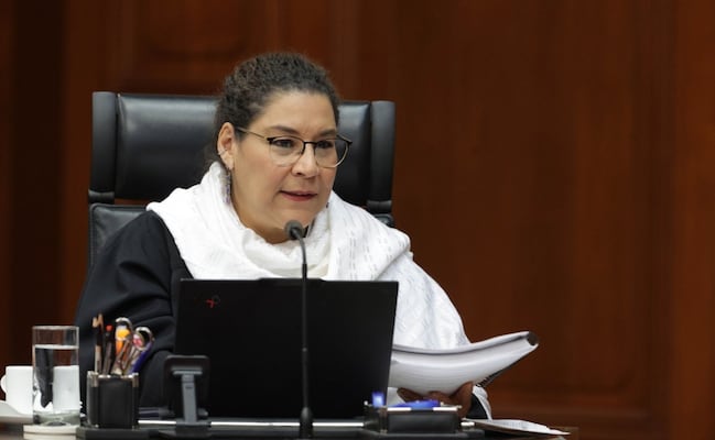 Pendiente un amparo sobre facultad de la UIF para obtener datos bancarios de Salinas Pliego; SCJN desecha recursos de sus empresas