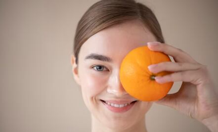 Cuáles son los 10 alimentos que los dermatólogos recomiendan para recuperar el colágeno