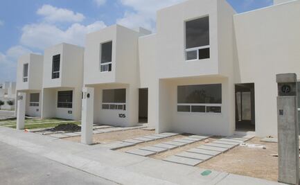 Mujeres, rezagadas en adquisición de créditos hipotecarios: Infonavit