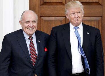 Demócratas citan a abogado personal de Trump por "documentos clave"