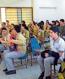 ONG: van a la escuela, pero no aprenden