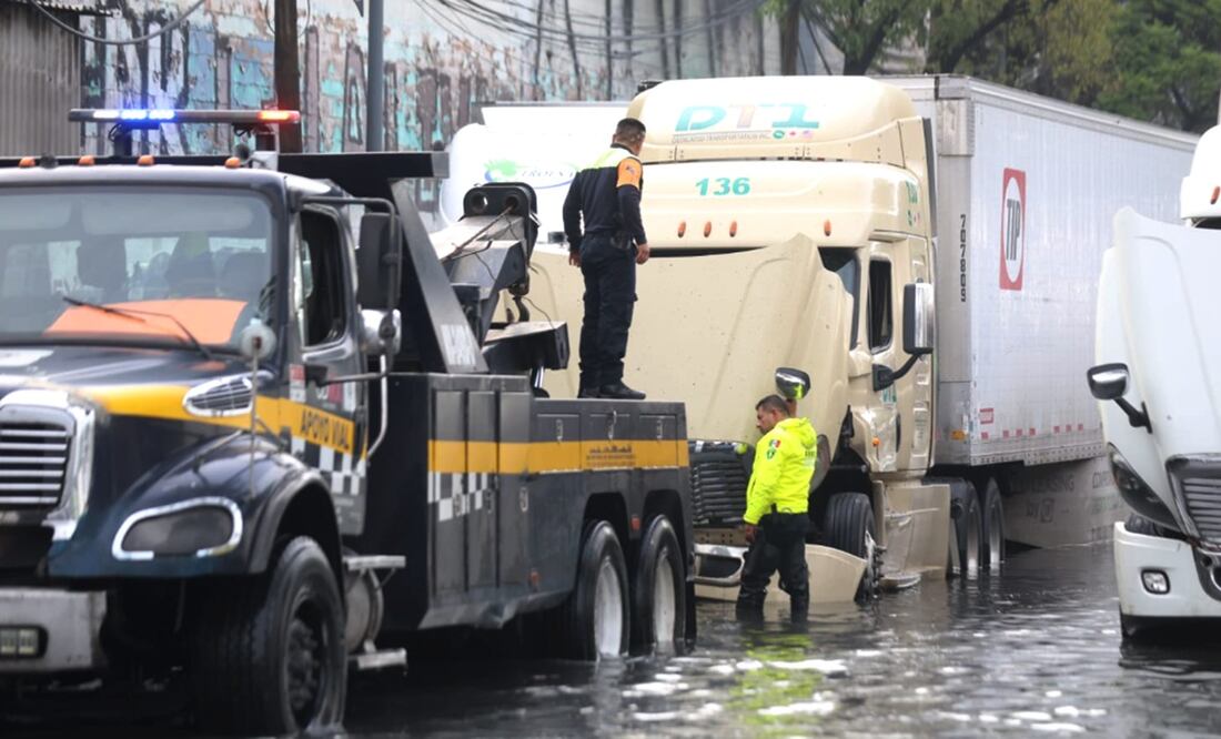 Siempre carga con tu póliza de seguro vigente. Foto: Francisco Rodríguez / EL UNIVERSAL