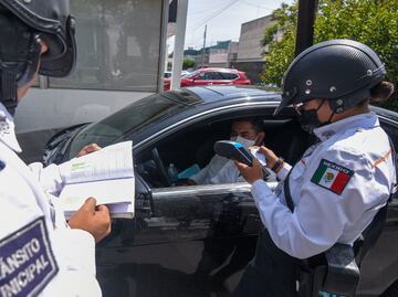 Te pueden multar por tener placas de otros estados