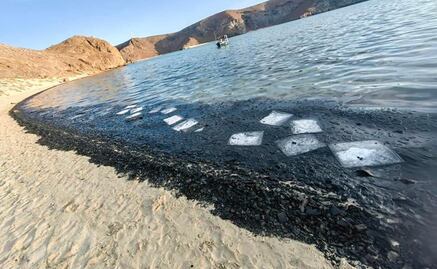 Playa Balandra, cerrada por derrame de combustible, una de las más visitadas en Baja California Sur