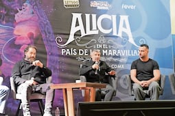 Mauricio Tabe afirma que show de Alicia en el País de las Maravillas está en pausa; abrirá si cumple requisitos en Parque Lira