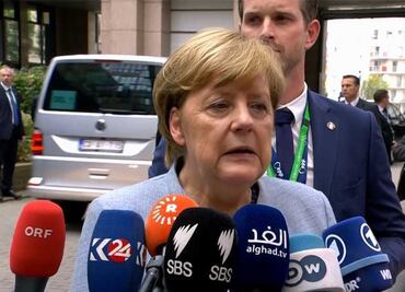 Merkel apoya a gobierno español en crisis catalana