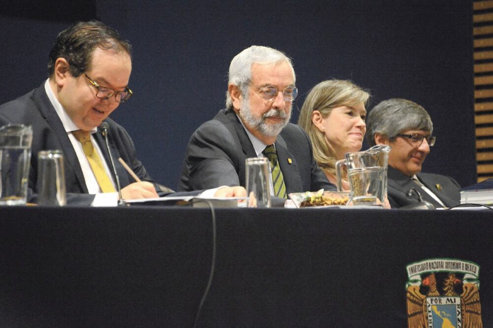 En sesión extraordinaria, el Consejo Universitario de la UNAM aprobó otorgar 10 doctorados honoris causa. Foto: UNAM