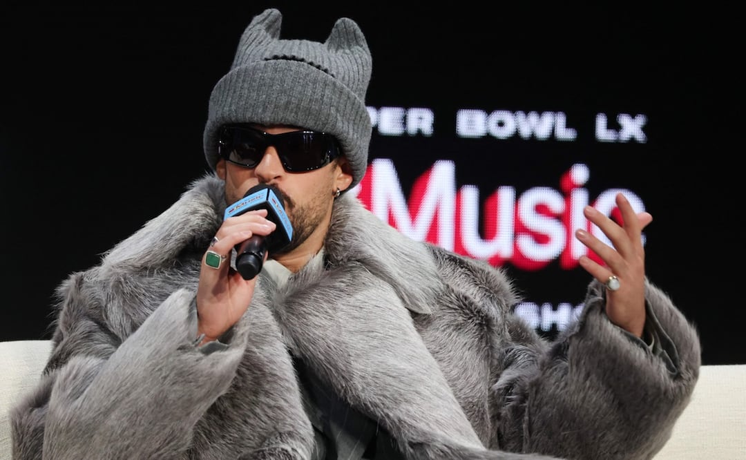Bad Bunny es entrevistado durante la conferencia de prensa previa al Super Bowl LX y el espectáculo de medio tiempo de Apple Music en el Moscone Center West el 5 de febrero de 2026 en San Francisco, California. 
Foto: Graythen/Getty Images/AFP (Foto de Chris Graythen / GETTY IMAGES NORTH AMERICA / Getty Images vía AFP.