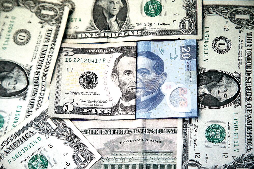 Dólar se dispara a $20 pesos en bancos