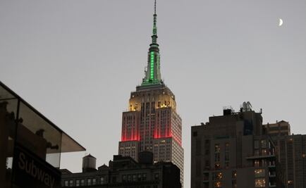 Iluminan el Empire State con los colores de la bandera de México