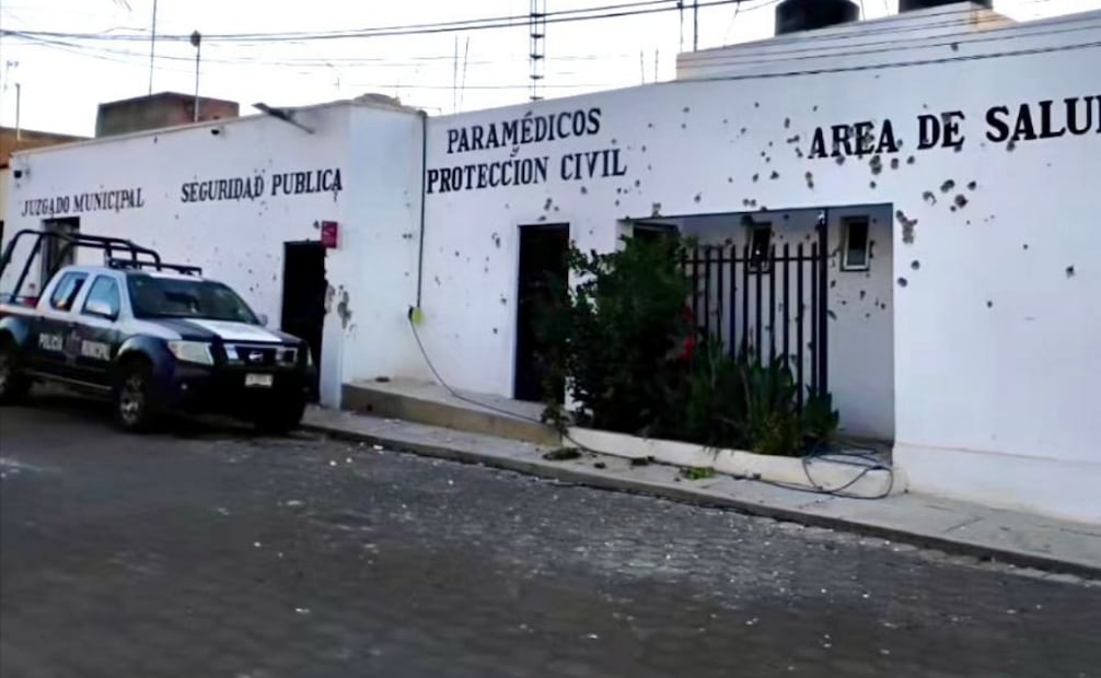 Grupo armado arremete contra comandancia de Trinidad, Zacatecas; ataques armados dejan una persona muerta.
Foto: Especial.