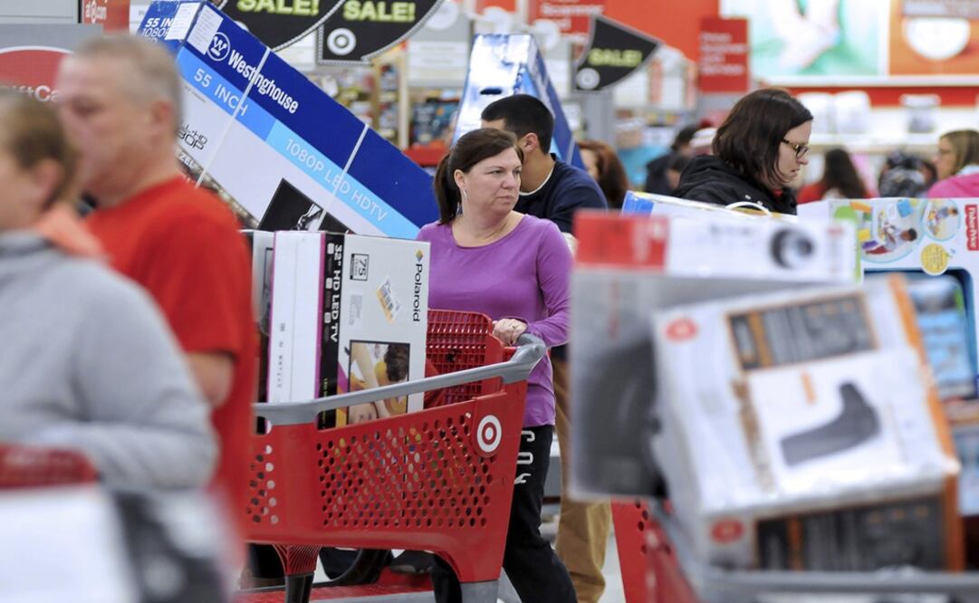 El Black Friday es conocido como el mejor día para hacer compras en Estados Unidos - Foto: Mark Stockwell/The Sun Chronicle via AP