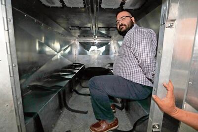 Duarte, sonriente y locuaz, hasta bromeó: “¡Ya llegó mi Uber!”