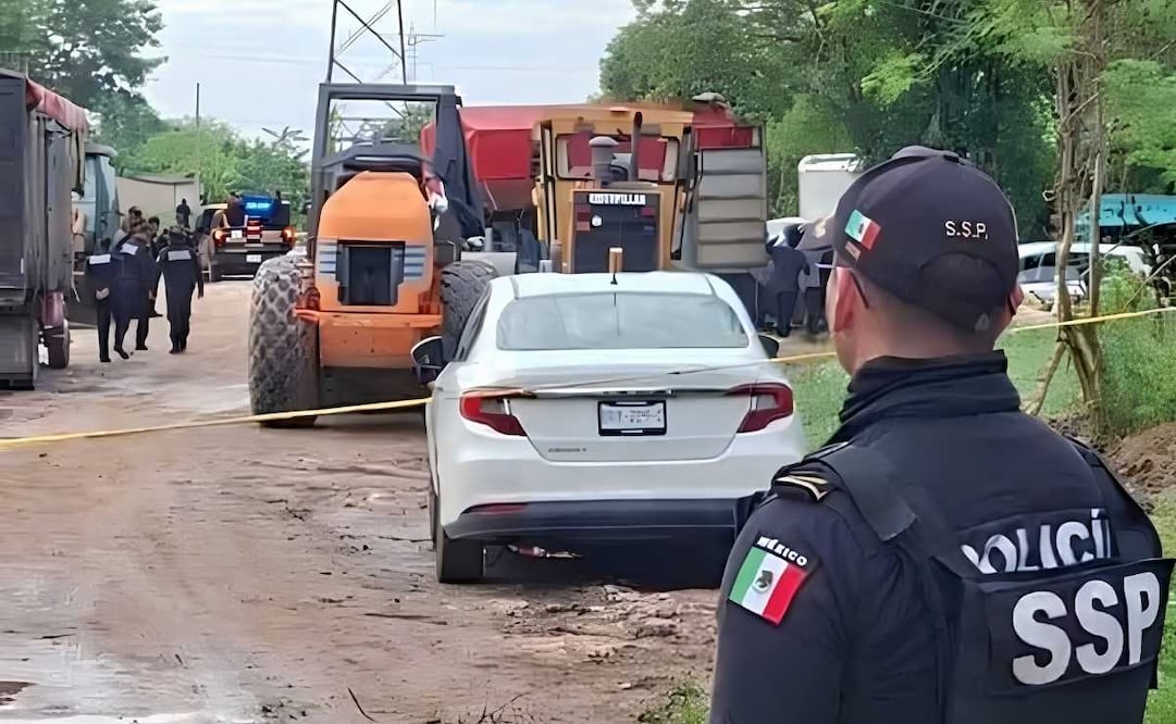 Siete familias que habitaban un terreno en la comisaría Chichí Suárez, fueron desalojadas con apoyo de elementos de seguridad. 08/09/2026. | Foto: Especial.