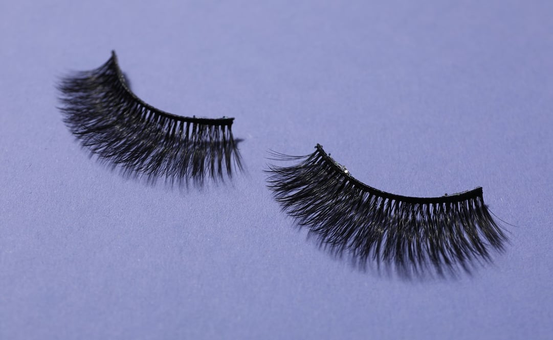 Las pestañas postizas son una gran herramienta de belleza, pero deben usarse con cuidado. Foto: Unsplash