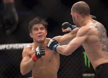 Peleadores mexicanos convencen en la UFC 188