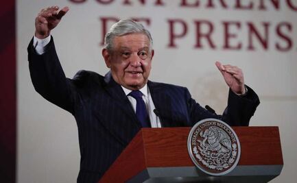 Con canción de "El Puma", AMLO se burla de la próxima marcha en defensa del INE 