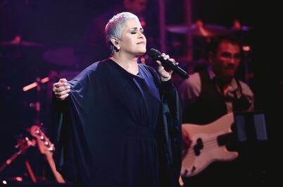 Eugenia León enciende a su público con música y poesía