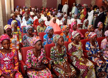 Boko Haram libera a 82 niñas secuestradas a cambio de activistas detenidos